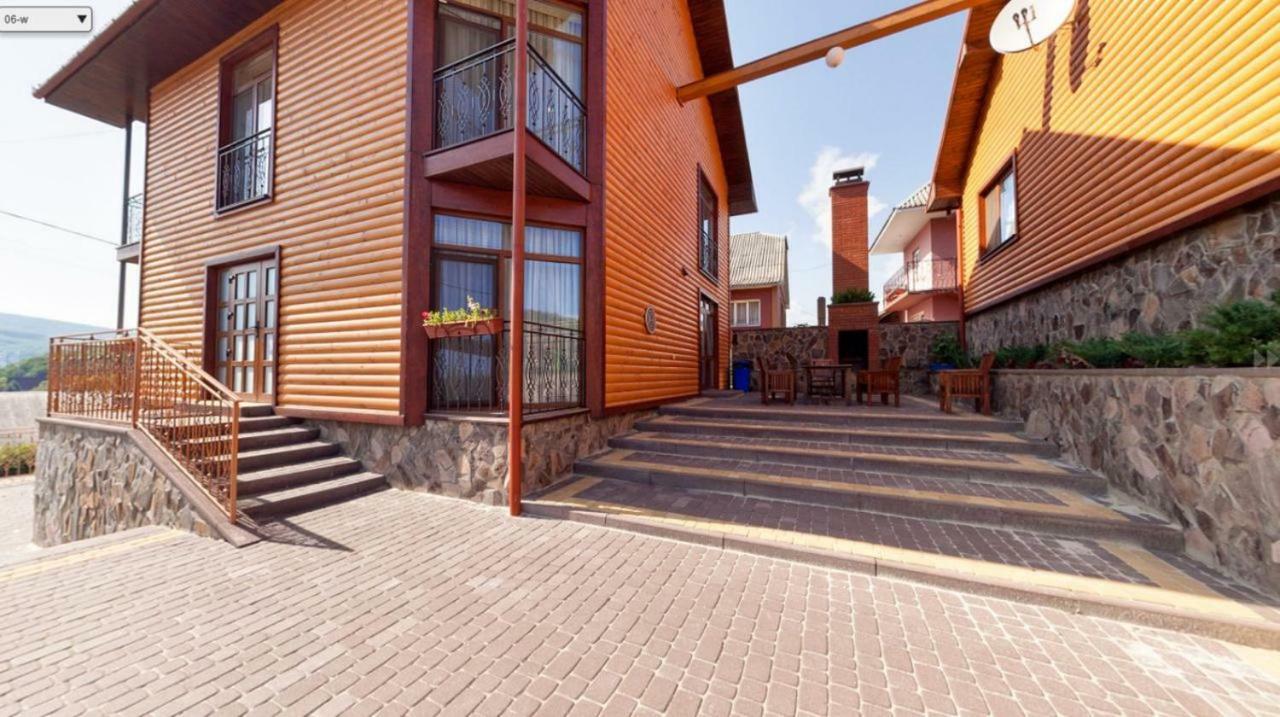 Mini Hotel Solnce Karpat Polyana  Zewnętrze zdjęcie